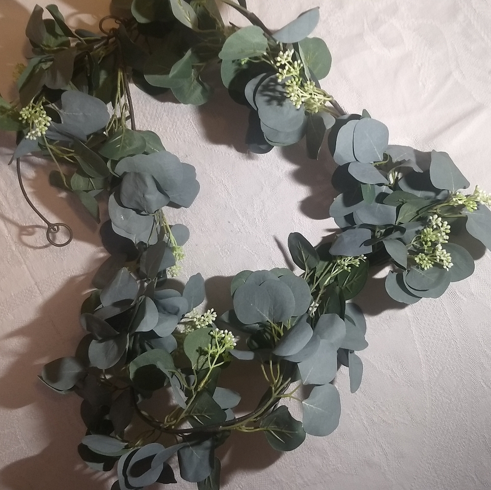 Eucalyptus Leaf Garland